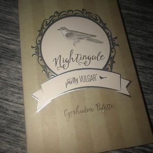 Nightingale eyeshadow pallet